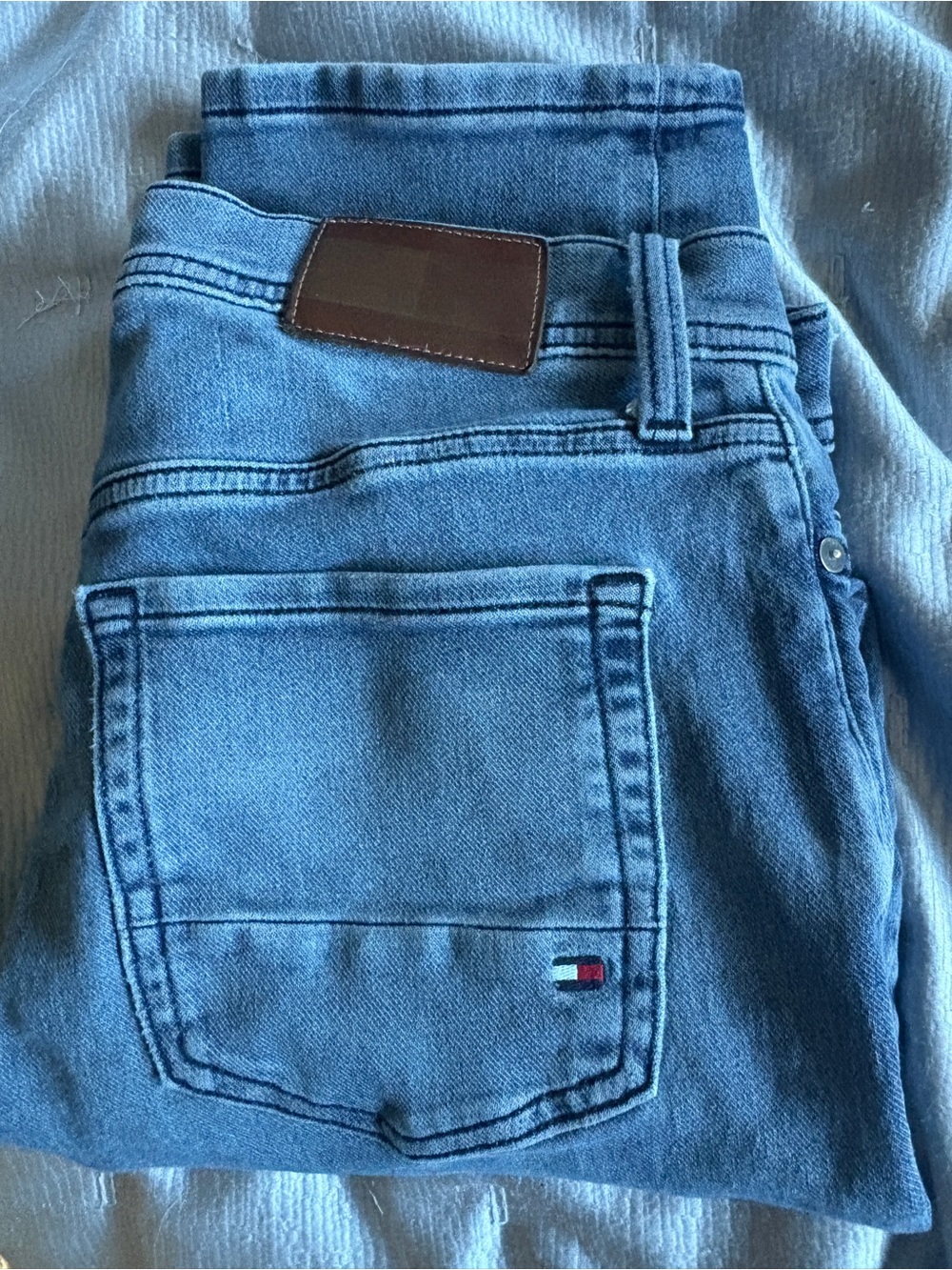 Tommy Hilfiger Light Wash High-Rise Jeans. So soft!!! 30x30